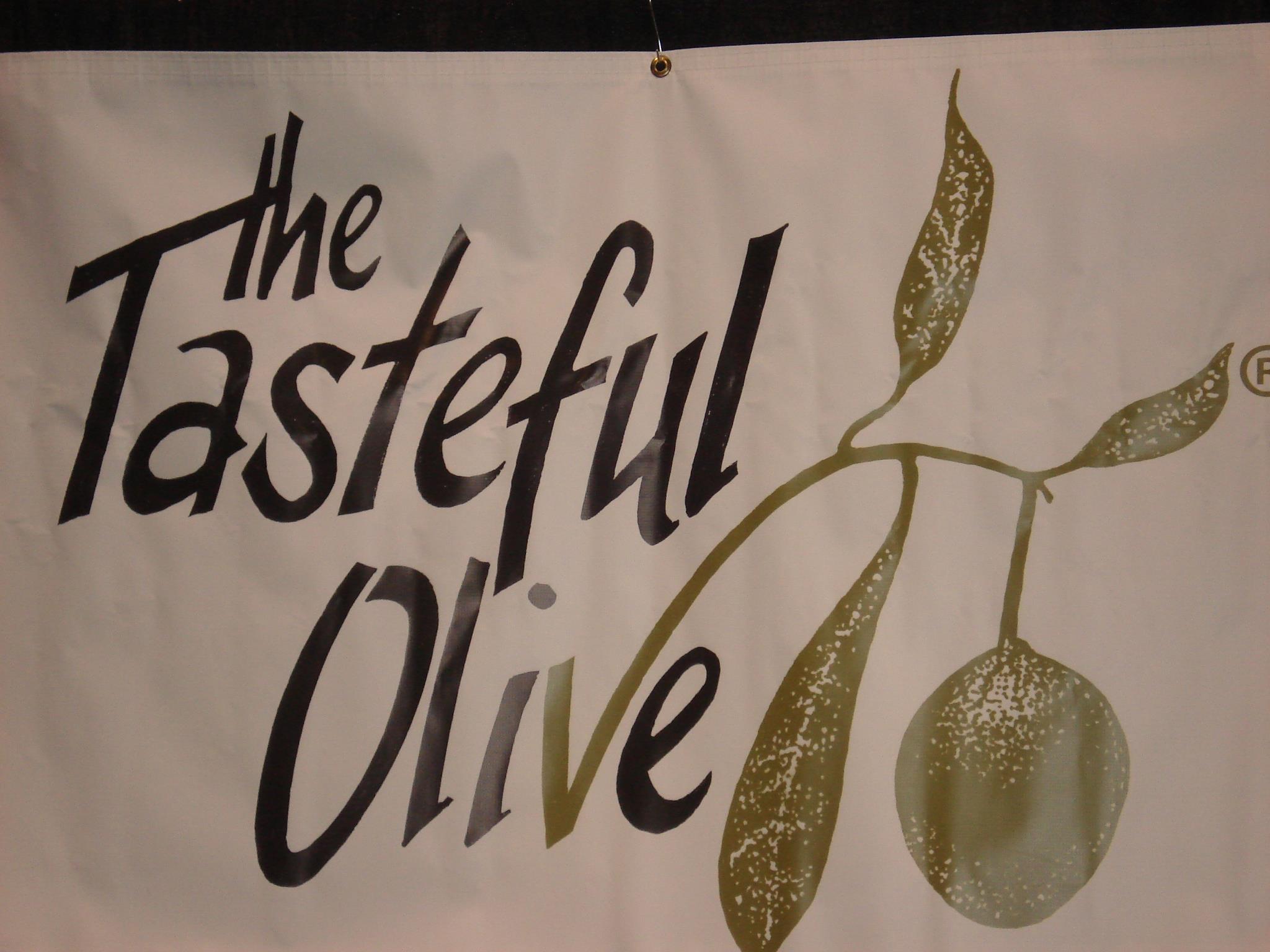 The Tasteful Olive Entertains Your Senses With 3rd Friday Local Life